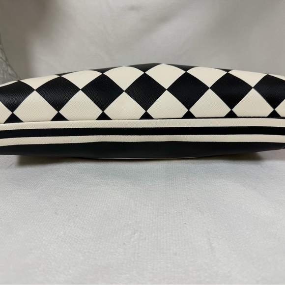EUC Betsey Johnson Black and White Checkered Clutch With Floral Lining